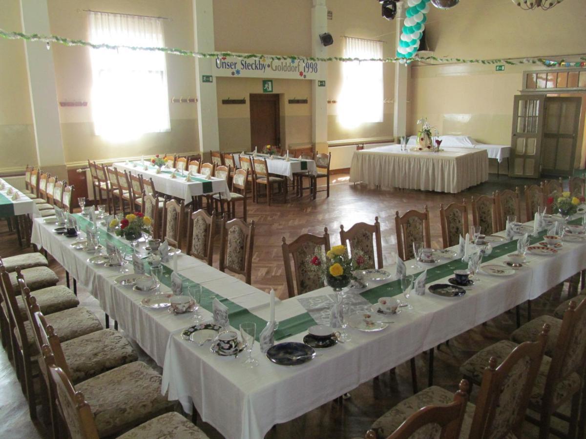 Gasthaus Und Pension Zum Biber Steckby Екстериор снимка